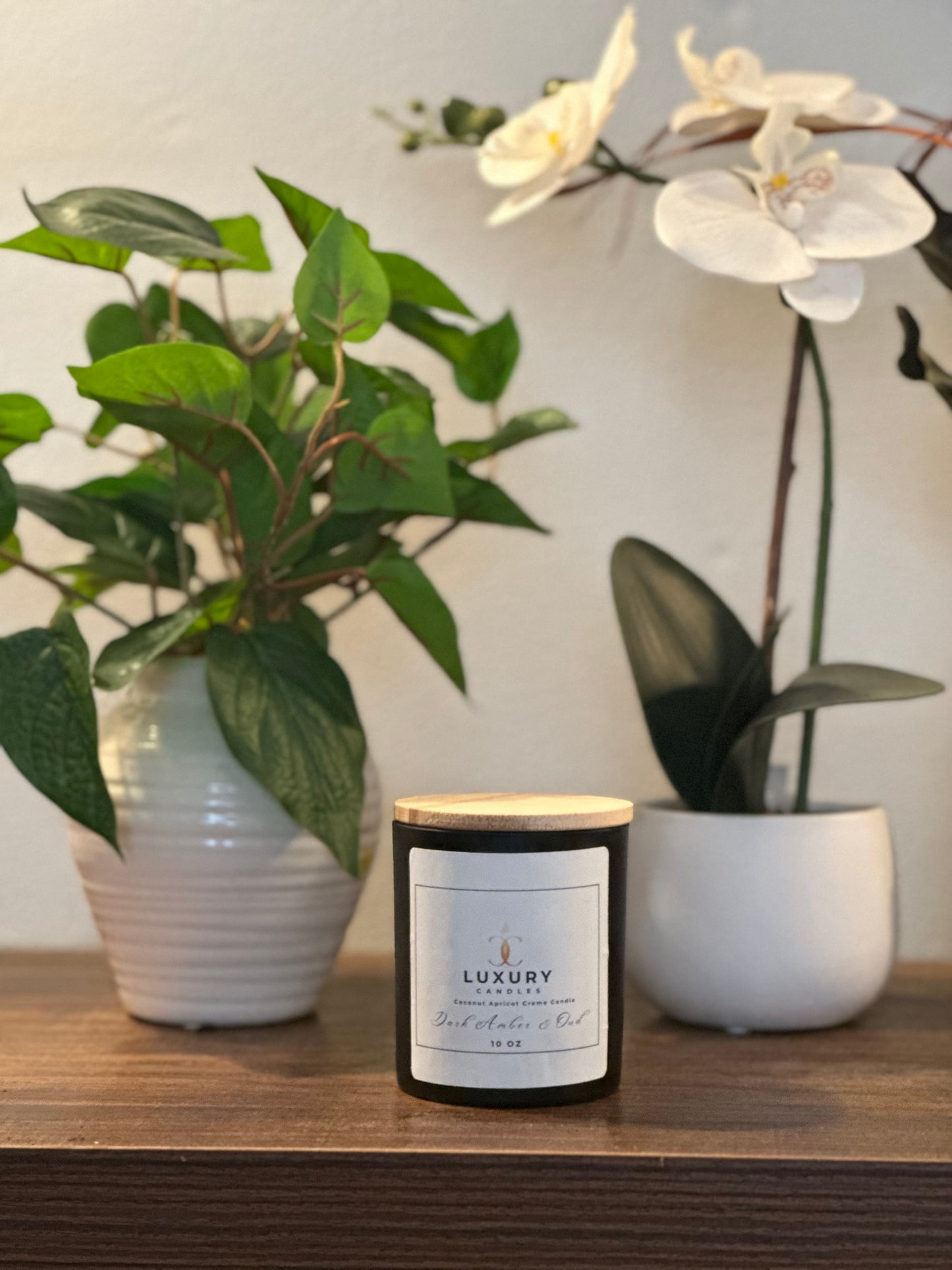 Dark Amber & Oud 10oz Candle